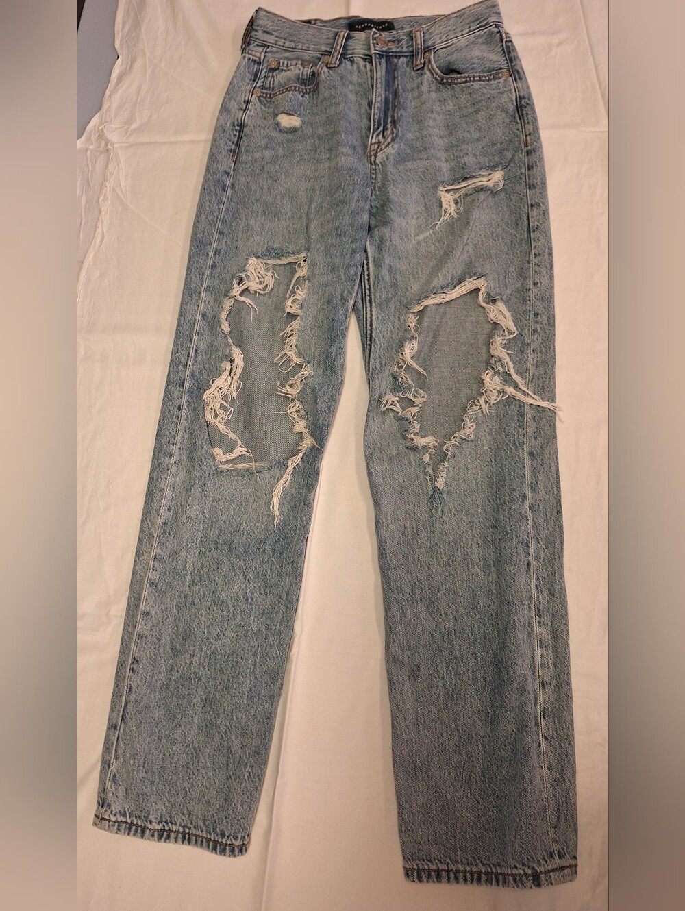 Aeropostale Light Blue Distressed Straight Jeans High Rise Baggy 0 reg